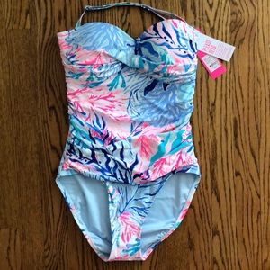 🌺Lilly Pulitzer Flamenco one piece swimsuit